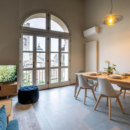 Апартаменты La Finestra Charme&Relax Бергамо Экстерьер фото