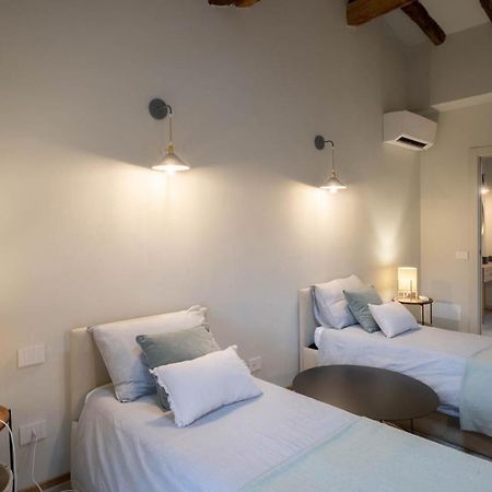 Апартаменты La Finestra Charme&Relax Бергамо Экстерьер фото